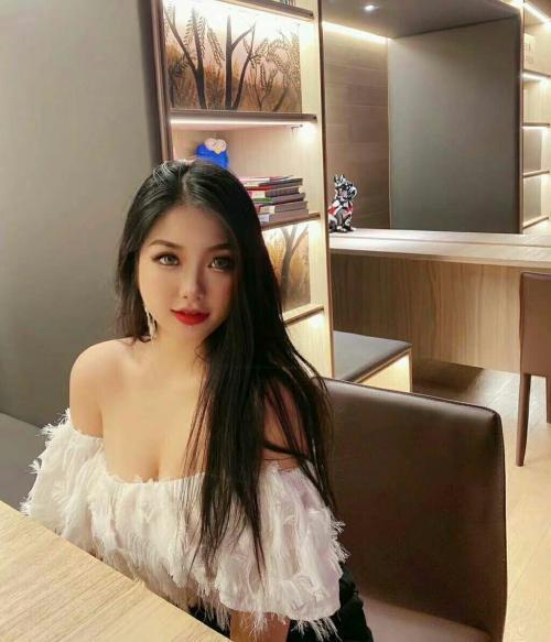 超大胸嫩妹喜欢大胸的必看 第3张