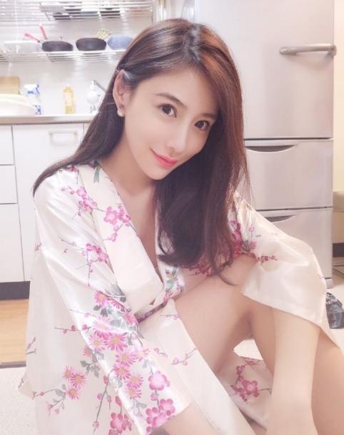 经济人绍兴嫩模顶尖外围女 第3张