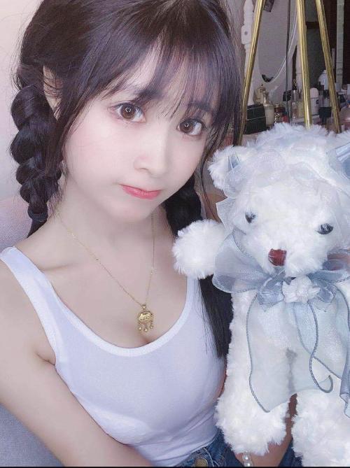 小美女奶锤粉逼毛少又少小姐姐水多粉嫩身材真棒 第1张