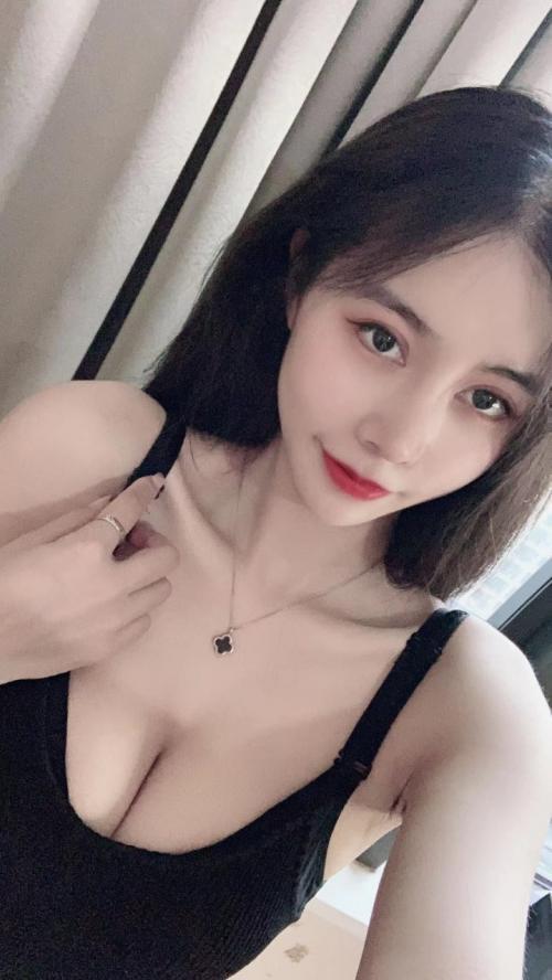 温州狂干极品身材馒头B,嗷嗷叫最后射她一脸 第1张