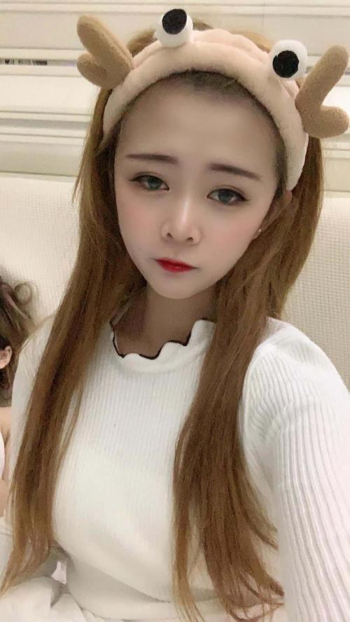 经纪人深圳外围真人真照妹子多服务好 第1张