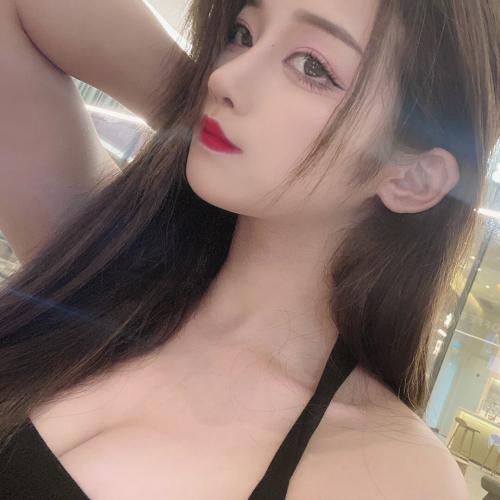 漂亮可爱性感迷人的琳琳，腿长胸大穴嫩水多B紧 第1张