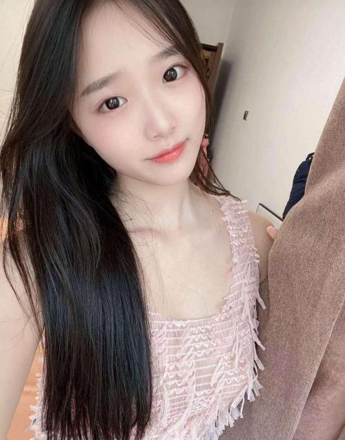 鞭策江干学妹蜜臀 第2张