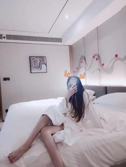 极品丰满少妇大胸大长腿 第1张