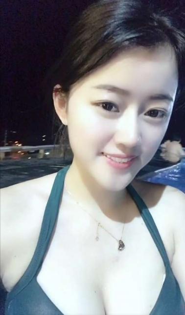 北京朝阳性感丰满美女 第1张