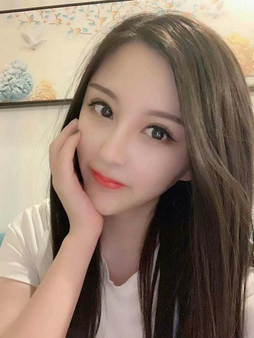 年轻性感妹子逼紧粉嫩粉嫩的 第3张