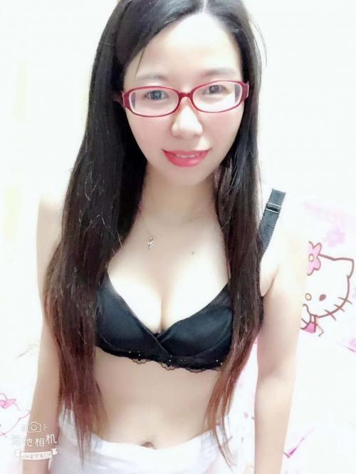 潭村气质美女小柔 第1张