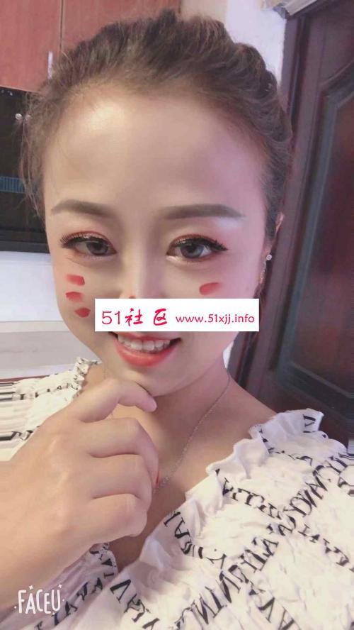 刚下水不久羞涩，喜欢女上位 第1张