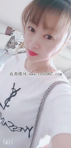 好身材颜值不错的嫩妹 第1张