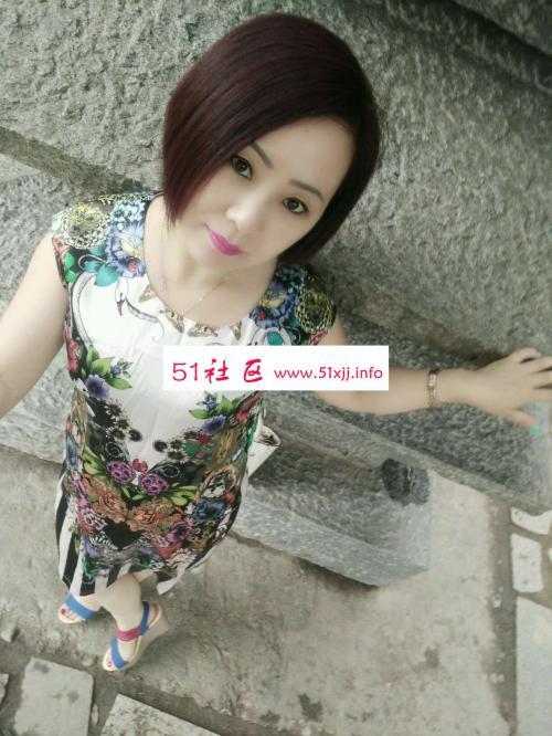 风骚熟女服务控的可以玩玩 第1张