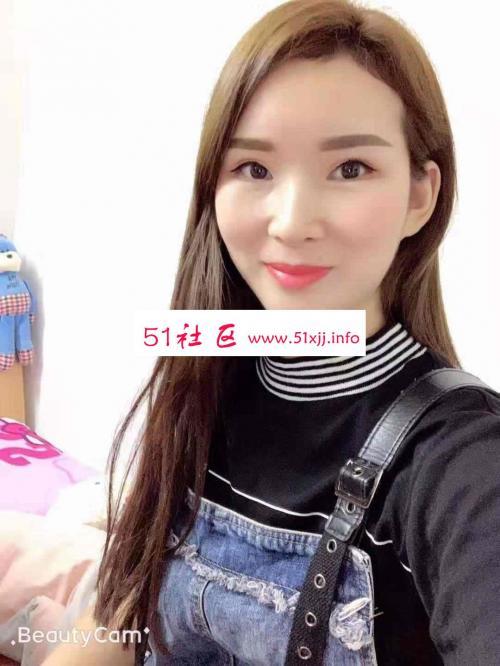 兼职9后，身材挺棒的 第1张