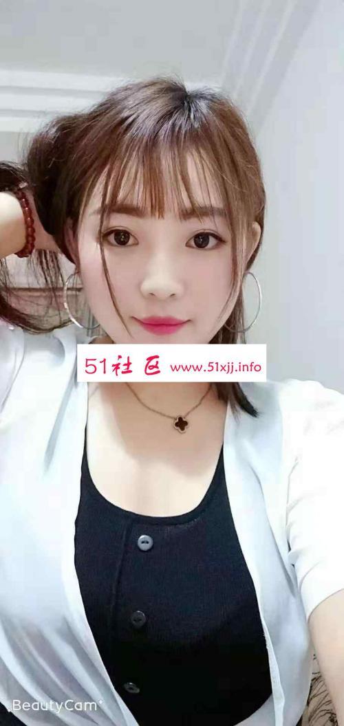 活泼可爱的嫩妹子！ 第1张