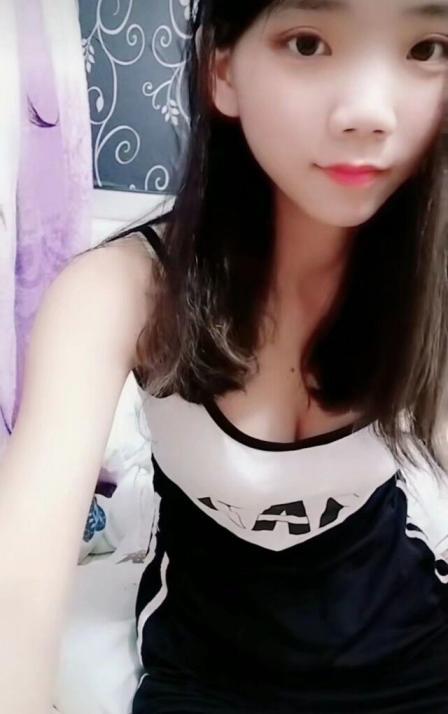厦岗玲玲 第1张