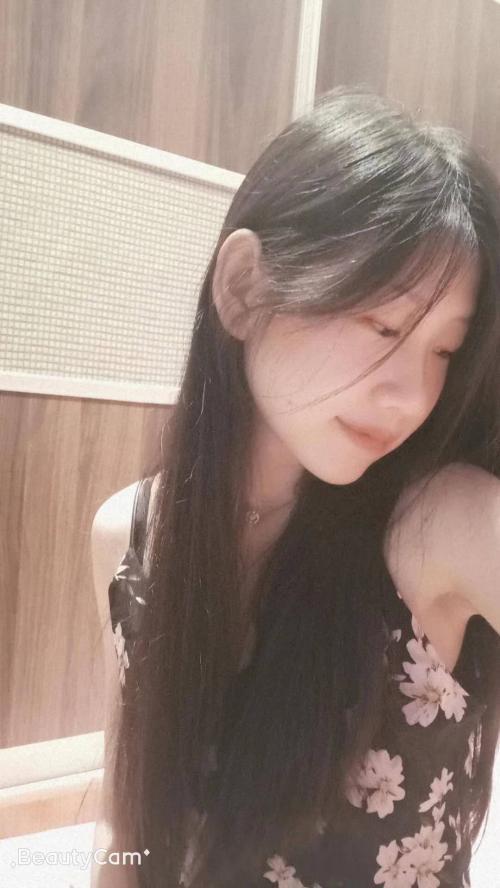吴中路虹梅路00后伊佐 第1张