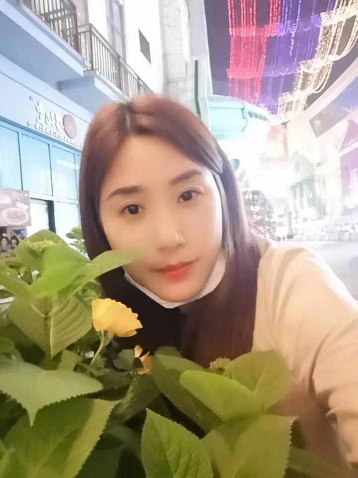 一个小熟妇 第2张