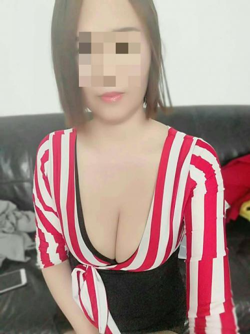 海珠豪乳少妇 第1张