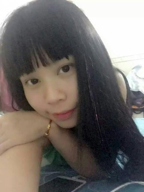 新下海娇小玲珑嫩妹想想 第1张