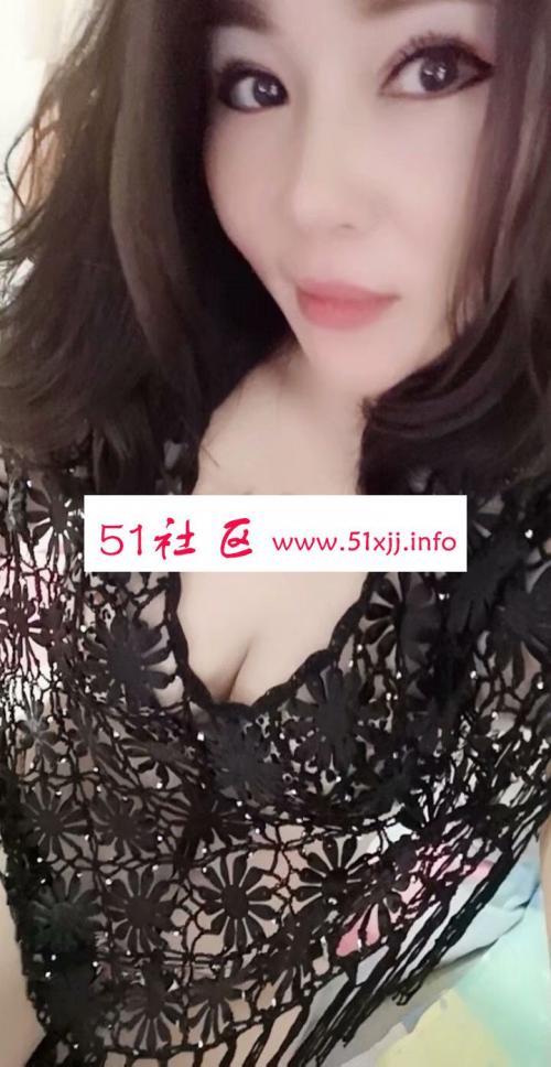 性感风骚美少妇保养的很好 第1张