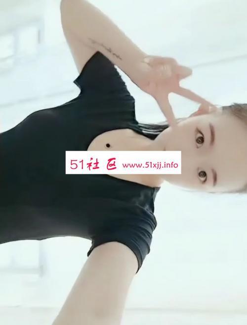 河西性感美女小清新上线了 第2张