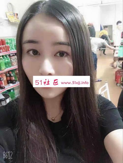 长腿大胸美女莹莹 第2张