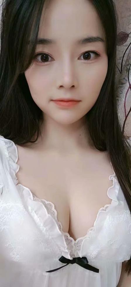 合美国际大厦南方美女 第1张