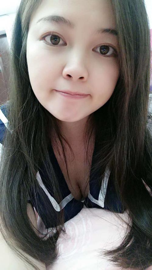 张家边佳佳 第1张