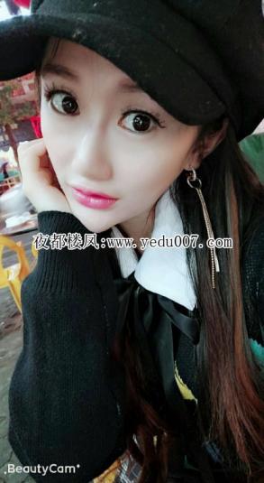 身材好脸蛋漂亮的小女孩爽爆了 第1张