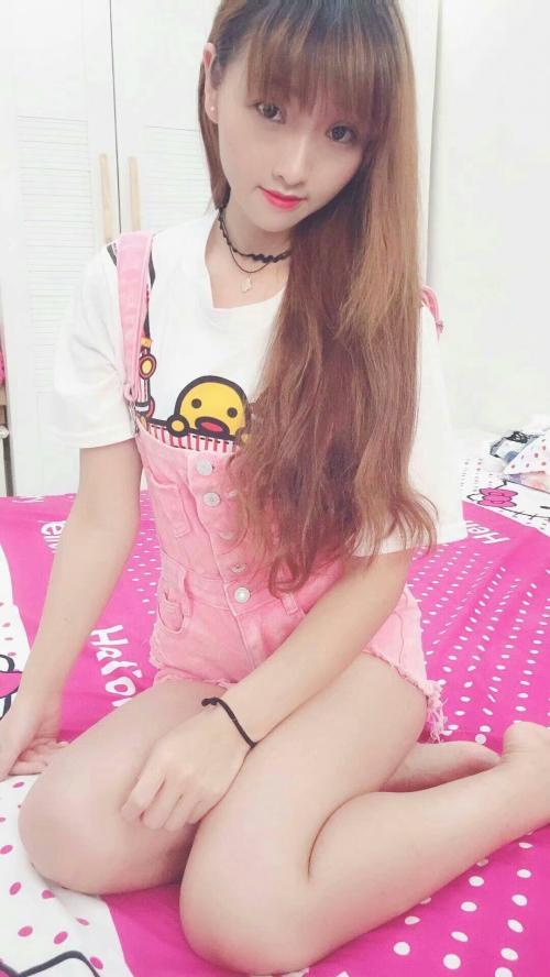 徐汇小雨果 第1张