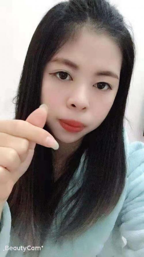白云嘉禾新人静静 第1张