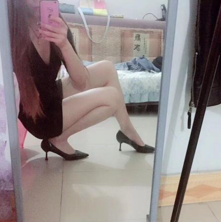龙华新人艳子 第2张