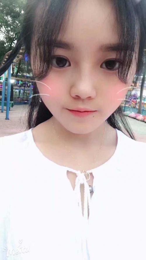 蜀汉路蓝光云鼎00后小妮 第1张