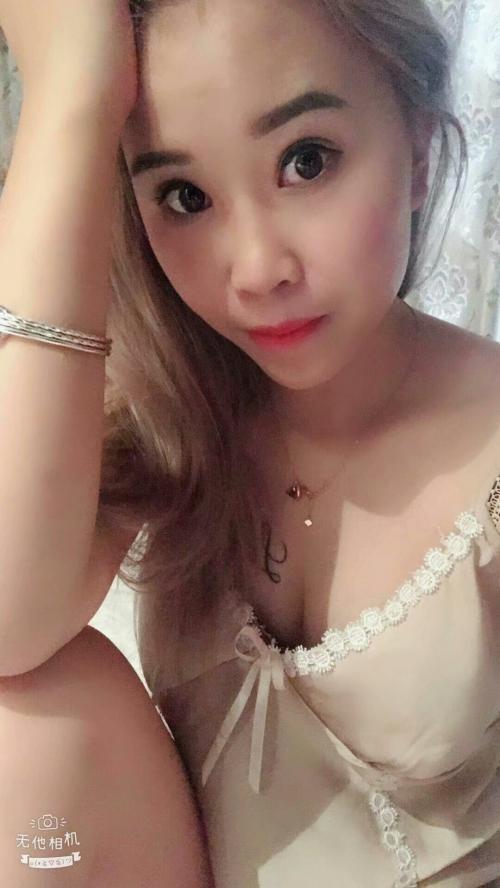 滨江~静静 第1张