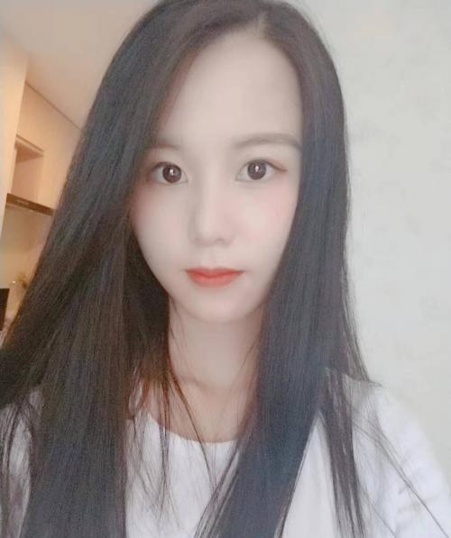 建邺区万达中心新人晴晴 第1张