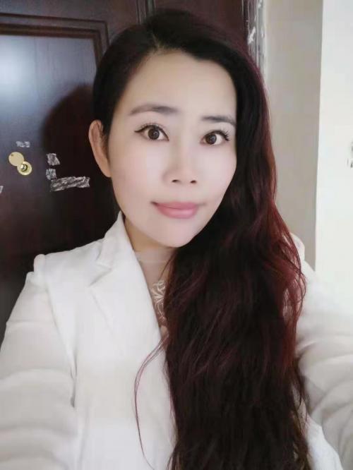 新区性感熟女娜娜 第1张