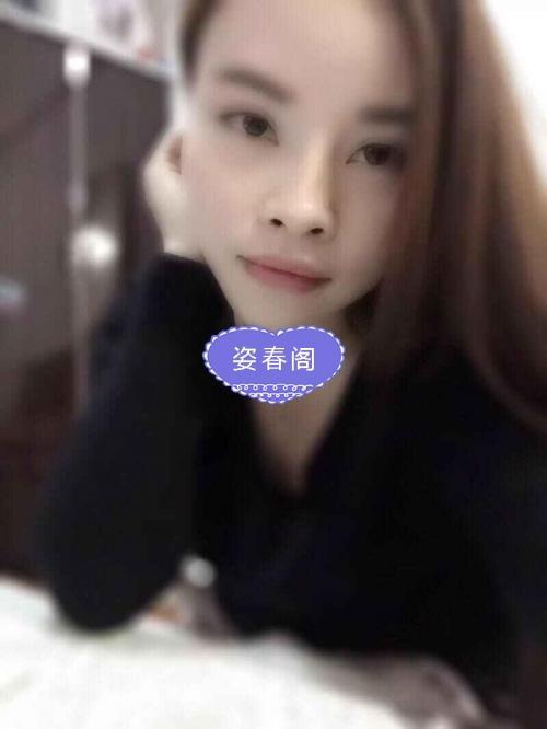 蓉蓉美女，一字马姿势有几个人能受得了 第1张