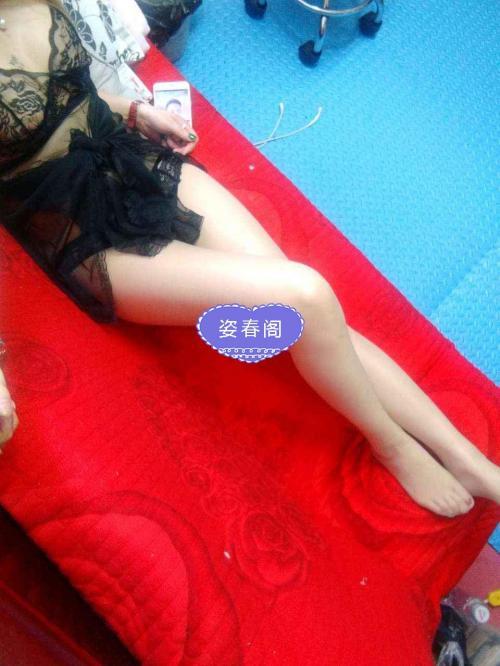 大连身材很性感的御姐 第3张