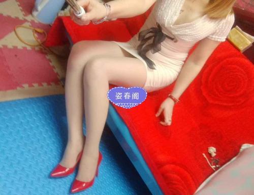 大连身材很性感的御姐 第5张
