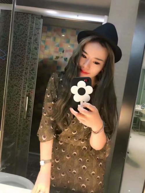 体育场小洁 第2张