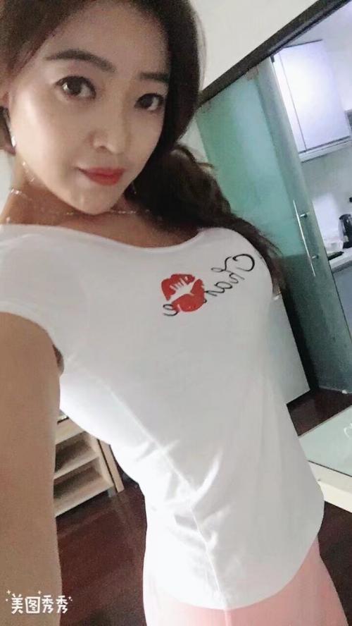 余杭性感高挑骚妹 第1张