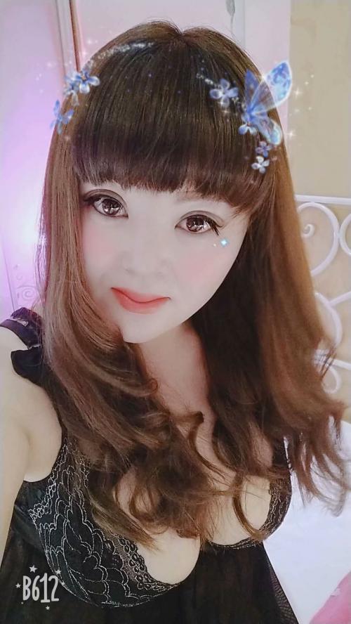 黄泥磅~巨R爆菊可舌吻妮子 第1张