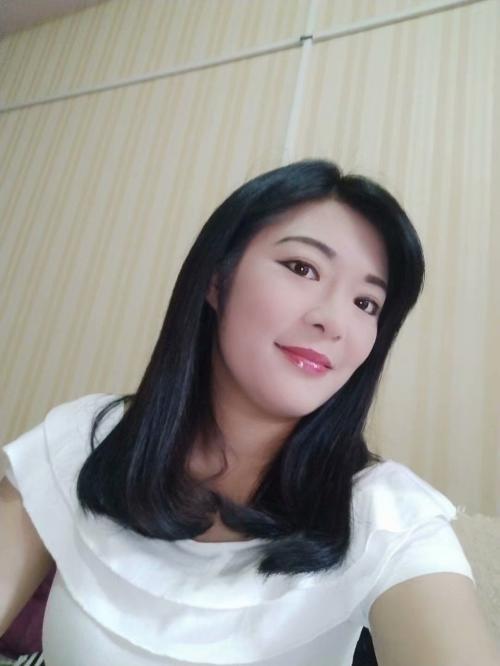 渝中轻熟女花花世界 第1张
