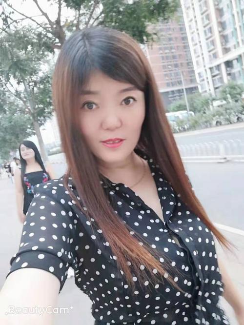石榴庄少妇乌云其其格 第1张