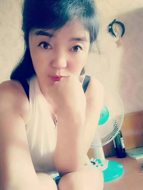 石榴庄少妇乌云其其格 第2张