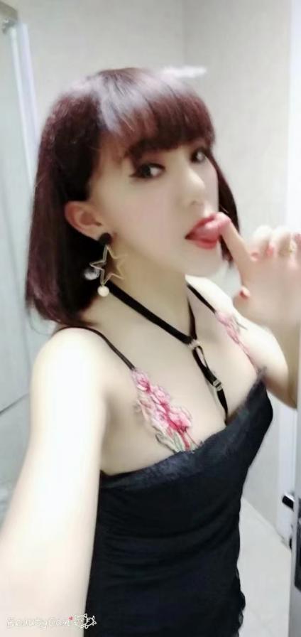 杭州消失很久的青蛇回归 第1张