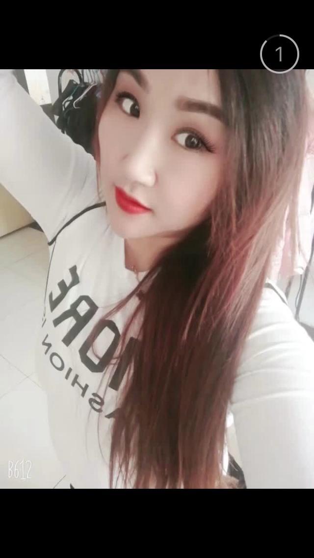 石家庄身子雪白的风韵少妇，看了就想舔 第1张