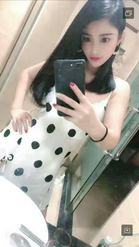 给大家介绍一个越过的妹子 第1张