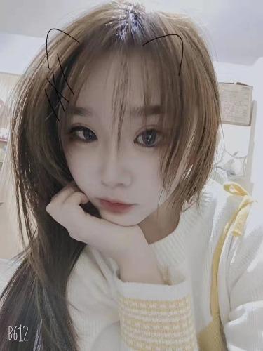 2020年5月大连周水前东特沃尔玛楼上小妞 第1张