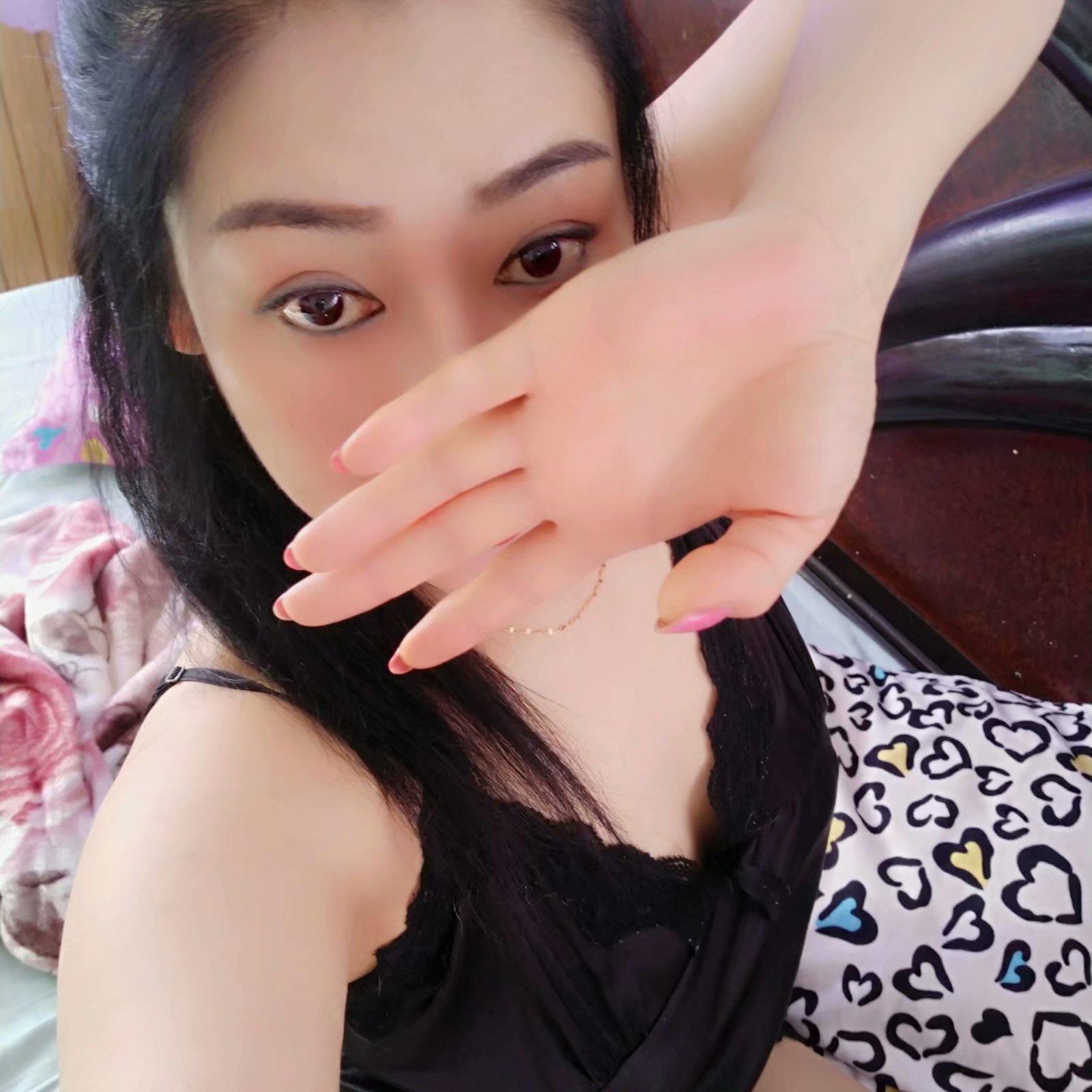 大连大连盖州街妹子不错，还会一字马 第3张