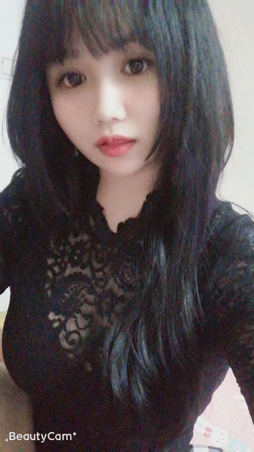 百姓消费的巨乳妹子态度好 第2张