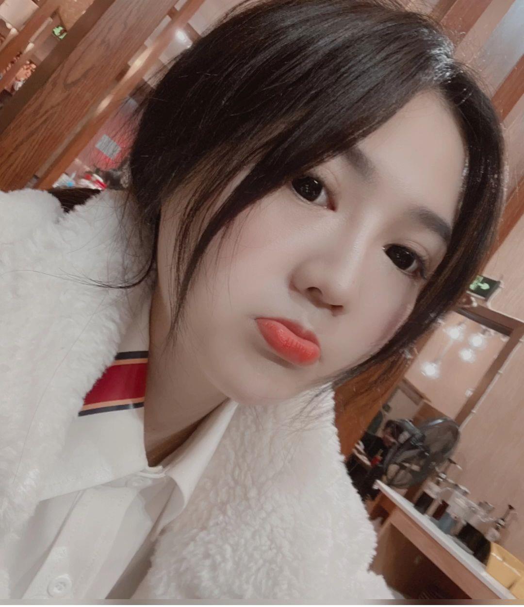 一位97年性紧致美女,超嫩,水滑。 第1张
